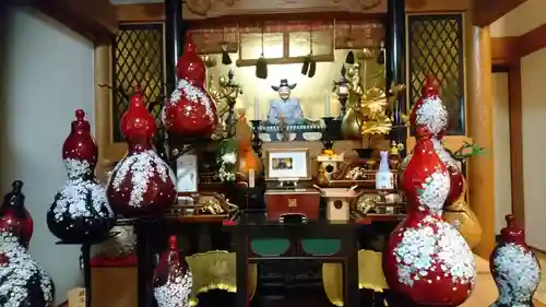 太閤山常泉寺の像