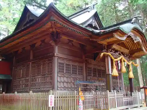 大御食神社の本殿