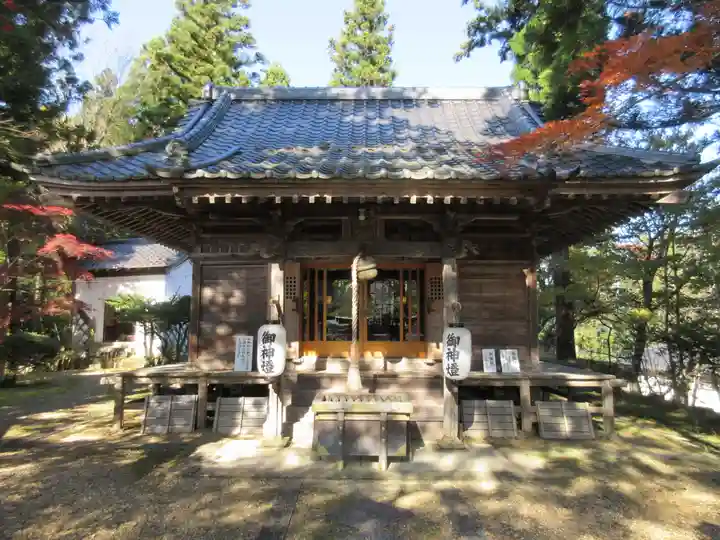 篠葉沢稲荷神社の本殿・本堂