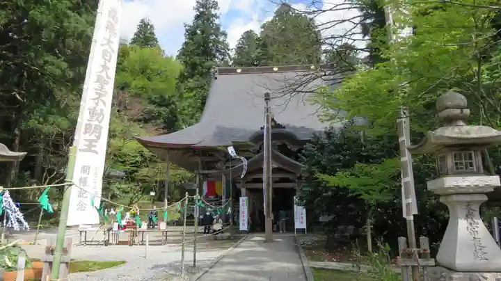 菅谷寺の本殿・本堂