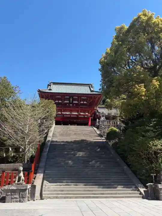 鶴岡八幡宮の{uncategorized: "未分類", other: "その他", undefined: "問題あり", building: "その他建物", grave: "お墓", sacred_gate: "鳥居", guardian: "狛犬", statue: "像", buddha: "仏像", history: "歴史", nature: "自然", garden: "庭園", animal: "動物", pagoda: "塔", temizu: "手水舎", mountain_gate: "山門・神門", sanctuary: "本殿・本堂", subordinate: "末社・摂社", art: "芸術", scenery: "景色", jizo: "地蔵", ema: "絵馬", goshuin: "御朱印", omikuji: "おみくじ", items: "授与品その他", amulet: "お守り", goshuincho: "御朱印帳", eats: "食事", festival: "お祭り", votive_dance: "神楽", shichigosan: "七五三参", wedding: "結婚式", experience: "体験その他", initially: "初詣", around: "周辺", anti_infection: "感染症対策"}