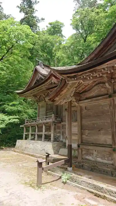 下山神社の本殿・本堂