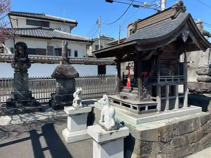 光榮寺の{uncategorized: "未分類", other: "その他", undefined: "問題あり", building: "その他建物", grave: "お墓", sacred_gate: "鳥居", guardian: "狛犬", statue: "像", buddha: "仏像", history: "歴史", nature: "自然", garden: "庭園", animal: "動物", pagoda: "塔", temizu: "手水舎", mountain_gate: "山門・神門", sanctuary: "本殿・本堂", subordinate: "末社・摂社", art: "芸術", scenery: "景色", jizo: "地蔵", ema: "絵馬", goshuin: "御朱印", omikuji: "おみくじ", items: "授与品その他", amulet: "お守り", goshuincho: "御朱印帳", eats: "食事", festival: "お祭り", votive_dance: "神楽", shichigosan: "七五三参", wedding: "結婚式", experience: "体験その他", initially: "初詣", around: "周辺", anti_infection: "感染症対策"}