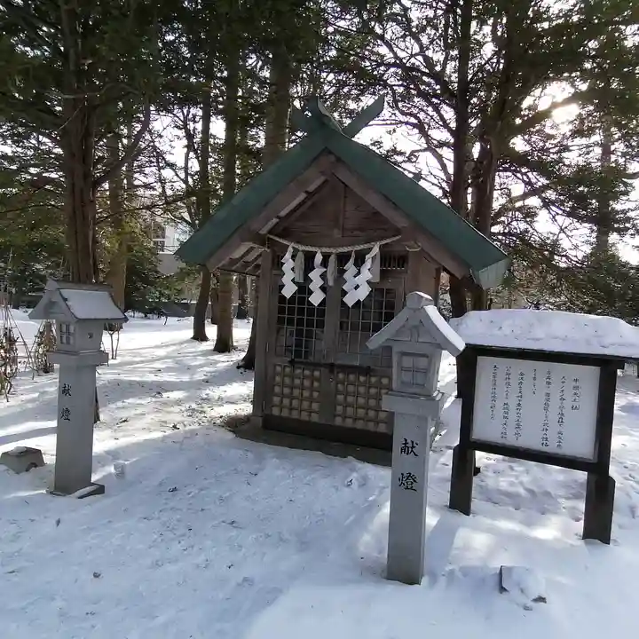 信濃神社の末社・摂社