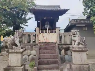 白山社の本殿・本堂