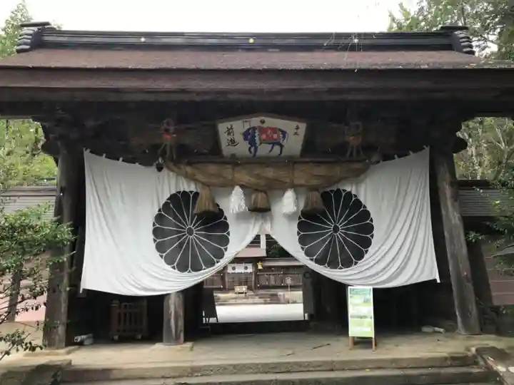 熊野本宮大社の山門・神門