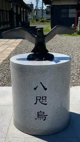 岡田神社の{uncategorized: "未分類", other: "その他", undefined: "問題あり", building: "その他建物", grave: "お墓", sacred_gate: "鳥居", guardian: "狛犬", statue: "像", buddha: "仏像", history: "歴史", nature: "自然", garden: "庭園", animal: "動物", pagoda: "塔", temizu: "手水舎", mountain_gate: "山門・神門", sanctuary: "本殿・本堂", subordinate: "末社・摂社", art: "芸術", scenery: "景色", jizo: "地蔵", ema: "絵馬", goshuin: "御朱印", omikuji: "おみくじ", items: "授与品その他", amulet: "お守り", goshuincho: "御朱印帳", eats: "食事", festival: "お祭り", votive_dance: "神楽", shichigosan: "七五三参", wedding: "結婚式", experience: "体験その他", initially: "初詣", around: "周辺", anti_infection: "感染症対策"}