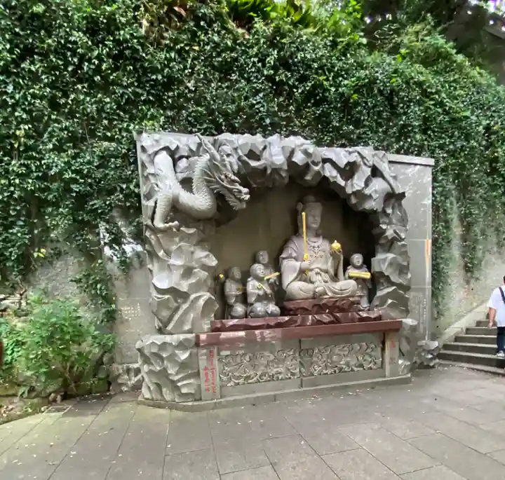 江島神社の仏像