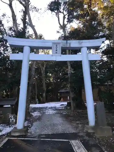 三代王神社の鳥居