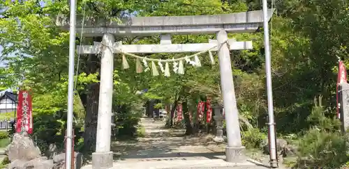 宇那禰神社の鳥居