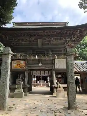 櫻井神社の山門・神門
