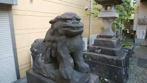 秋葉神社の狛犬