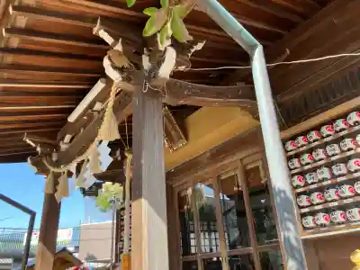 五方山熊野神社の{uncategorized: "未分類", other: "その他", undefined: "問題あり", building: "その他建物", grave: "お墓", sacred_gate: "鳥居", guardian: "狛犬", statue: "像", buddha: "仏像", history: "歴史", nature: "自然", garden: "庭園", animal: "動物", pagoda: "塔", temizu: "手水舎", mountain_gate: "山門・神門", sanctuary: "本殿・本堂", subordinate: "末社・摂社", art: "芸術", scenery: "景色", jizo: "地蔵", ema: "絵馬", goshuin: "御朱印", omikuji: "おみくじ", items: "授与品その他", amulet: "お守り", goshuincho: "御朱印帳", eats: "食事", festival: "お祭り", votive_dance: "神楽", shichigosan: "七五三参", wedding: "結婚式", experience: "体験その他", initially: "初詣", around: "周辺", anti_infection: "感染症対策"}