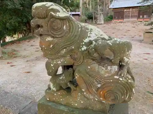 諏訪神社の狛犬