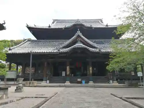 粉河寺の本殿・本堂