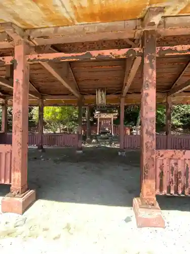 厳島神社の{uncategorized: "未分類", other: "その他", undefined: "問題あり", building: "その他建物", grave: "お墓", sacred_gate: "鳥居", guardian: "狛犬", statue: "像", buddha: "仏像", history: "歴史", nature: "自然", garden: "庭園", animal: "動物", pagoda: "塔", temizu: "手水舎", mountain_gate: "山門・神門", sanctuary: "本殿・本堂", subordinate: "末社・摂社", art: "芸術", scenery: "景色", jizo: "地蔵", ema: "絵馬", goshuin: "御朱印", omikuji: "おみくじ", items: "授与品その他", amulet: "お守り", goshuincho: "御朱印帳", eats: "食事", festival: "お祭り", votive_dance: "神楽", shichigosan: "七五三参", wedding: "結婚式", experience: "体験その他", initially: "初詣", around: "周辺", anti_infection: "感染症対策"}