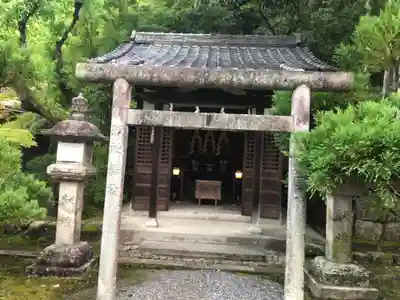 新屋坐天照御魂神社の末社・摂社
