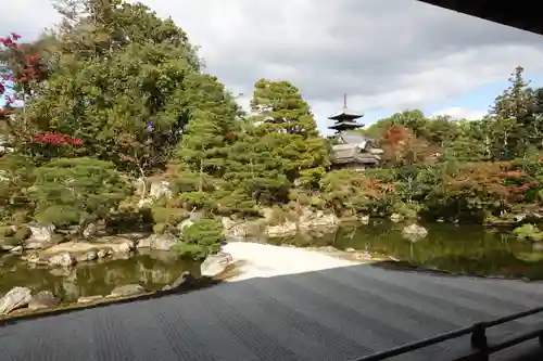 仁和寺の庭園