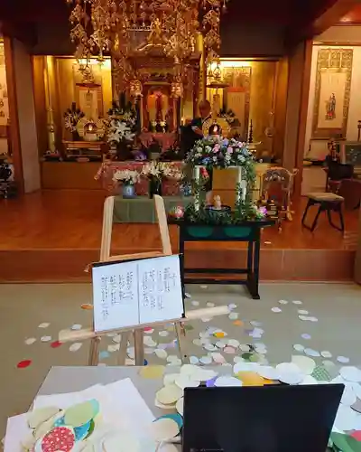 教西寺の本殿・本堂