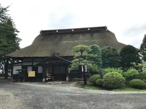 革秀寺の本殿