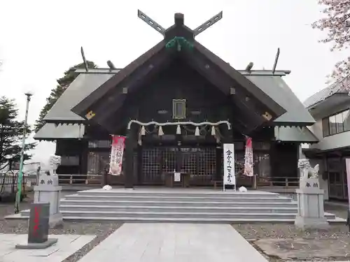 白老八幡神社の本殿