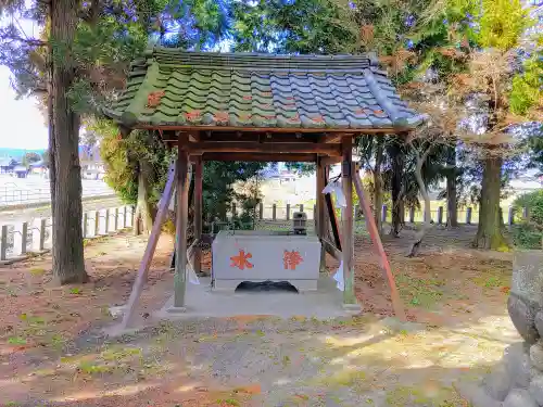 神明社（早尾）の手水舎