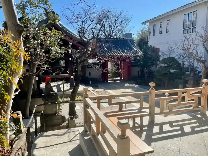 海福寺の{uncategorized: "未分類", other: "その他", undefined: "問題あり", building: "その他建物", grave: "お墓", sacred_gate: "鳥居", guardian: "狛犬", statue: "像", buddha: "仏像", history: "歴史", nature: "自然", garden: "庭園", animal: "動物", pagoda: "塔", temizu: "手水舎", mountain_gate: "山門・神門", sanctuary: "本殿・本堂", subordinate: "末社・摂社", art: "芸術", scenery: "景色", jizo: "地蔵", ema: "絵馬", goshuin: "御朱印", omikuji: "おみくじ", items: "授与品その他", amulet: "お守り", goshuincho: "御朱印帳", eats: "食事", festival: "お祭り", votive_dance: "神楽", shichigosan: "七五三参", wedding: "結婚式", experience: "体験その他", initially: "初詣", around: "周辺", anti_infection: "感染症対策"}