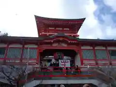 門戸厄神東光寺の山門