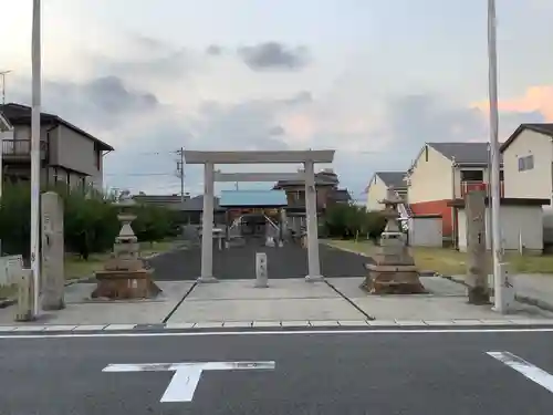 神明社の鳥居