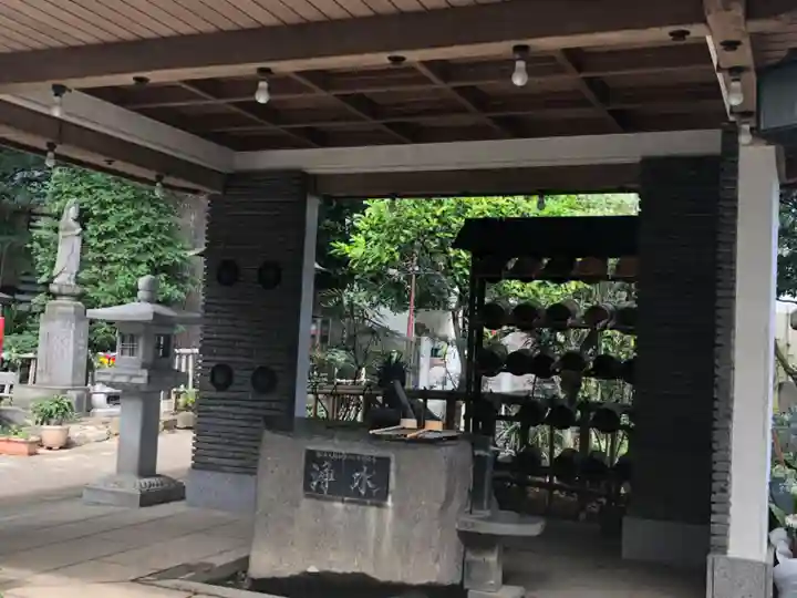 真福寺の手水舎