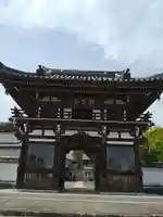 清水寺の山門・神門