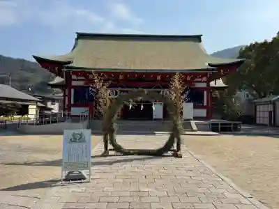 亀山神社の{uncategorized: "未分類", other: "その他", undefined: "問題あり", building: "その他建物", grave: "お墓", sacred_gate: "鳥居", guardian: "狛犬", statue: "像", buddha: "仏像", history: "歴史", nature: "自然", garden: "庭園", animal: "動物", pagoda: "塔", temizu: "手水舎", mountain_gate: "山門・神門", sanctuary: "本殿・本堂", subordinate: "末社・摂社", art: "芸術", scenery: "景色", jizo: "地蔵", ema: "絵馬", goshuin: "御朱印", omikuji: "おみくじ", items: "授与品その他", amulet: "お守り", goshuincho: "御朱印帳", eats: "食事", festival: "お祭り", votive_dance: "神楽", shichigosan: "七五三参", wedding: "結婚式", experience: "体験その他", initially: "初詣", around: "周辺", anti_infection: "感染症対策"}