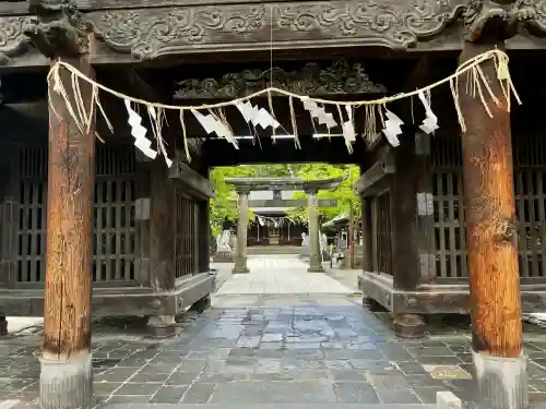 鳥海月山両所宮(山形県)