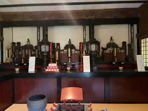 龍潭寺の{uncategorized: "未分類", other: "その他", undefined: "問題あり", building: "その他建物", grave: "お墓", sacred_gate: "鳥居", guardian: "狛犬", statue: "像", buddha: "仏像", history: "歴史", nature: "自然", garden: "庭園", animal: "動物", pagoda: "塔", temizu: "手水舎", mountain_gate: "山門・神門", sanctuary: "本殿・本堂", subordinate: "末社・摂社", art: "芸術", scenery: "景色", jizo: "地蔵", ema: "絵馬", goshuin: "御朱印", omikuji: "おみくじ", items: "授与品その他", amulet: "お守り", goshuincho: "御朱印帳", eats: "食事", festival: "お祭り", votive_dance: "神楽", shichigosan: "七五三参", wedding: "結婚式", experience: "体験その他", initially: "初詣", around: "周辺", anti_infection: "感染症対策"}