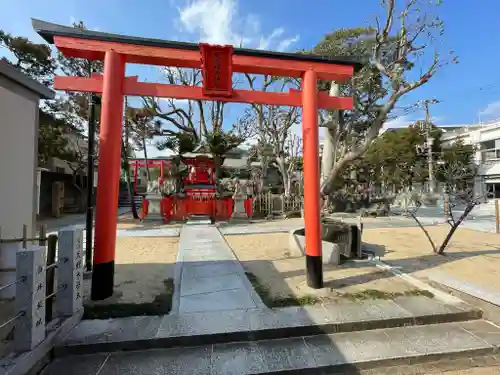 関守稲荷神社の鳥居