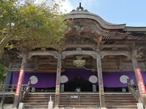成相寺の本殿・本堂