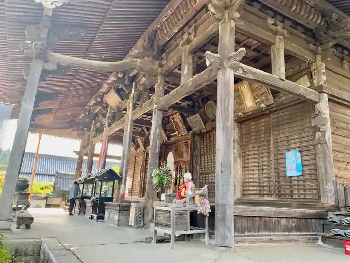 穴太寺の本殿・本堂