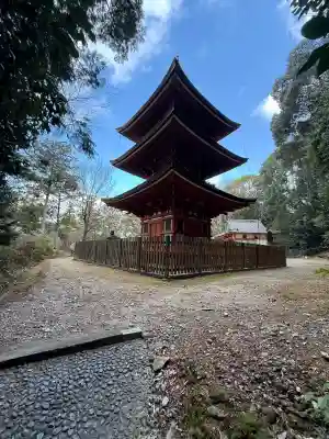 霊山寺の{uncategorized: "未分類", other: "その他", undefined: "問題あり", building: "その他建物", grave: "お墓", sacred_gate: "鳥居", guardian: "狛犬", statue: "像", buddha: "仏像", history: "歴史", nature: "自然", garden: "庭園", animal: "動物", pagoda: "塔", temizu: "手水舎", mountain_gate: "山門・神門", sanctuary: "本殿・本堂", subordinate: "末社・摂社", art: "芸術", scenery: "景色", jizo: "地蔵", ema: "絵馬", goshuin: "御朱印", omikuji: "おみくじ", items: "授与品その他", amulet: "お守り", goshuincho: "御朱印帳", eats: "食事", festival: "お祭り", votive_dance: "神楽", shichigosan: "七五三参", wedding: "結婚式", experience: "体験その他", initially: "初詣", around: "周辺", anti_infection: "感染症対策"}
