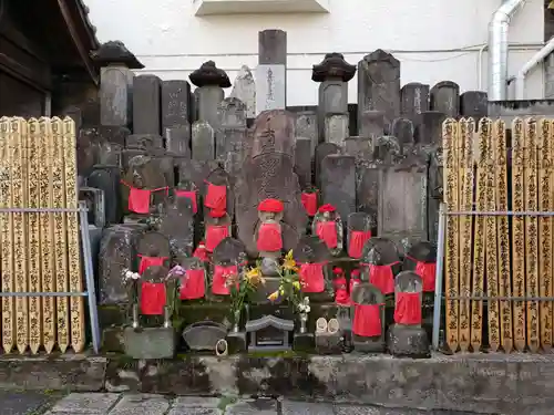 榮久山大法寺の地蔵
