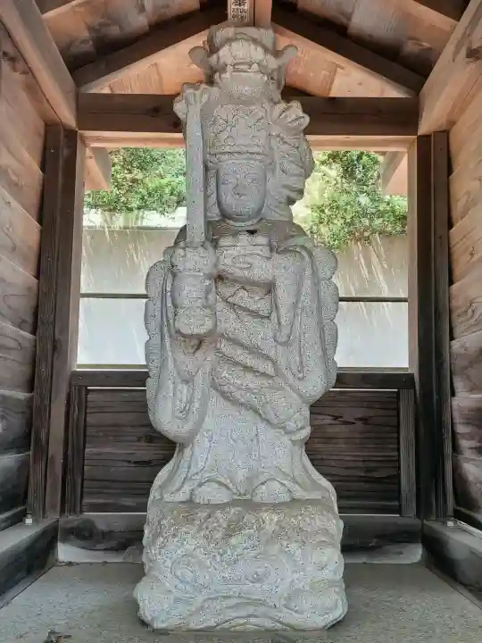 東光寺の{uncategorized: "未分類", other: "その他", undefined: "問題あり", building: "その他建物", grave: "お墓", sacred_gate: "鳥居", guardian: "狛犬", statue: "像", buddha: "仏像", history: "歴史", nature: "自然", garden: "庭園", animal: "動物", pagoda: "塔", temizu: "手水舎", mountain_gate: "山門・神門", sanctuary: "本殿・本堂", subordinate: "末社・摂社", art: "芸術", scenery: "景色", jizo: "地蔵", ema: "絵馬", goshuin: "御朱印", omikuji: "おみくじ", items: "授与品その他", amulet: "お守り", goshuincho: "御朱印帳", eats: "食事", festival: "お祭り", votive_dance: "神楽", shichigosan: "七五三参", wedding: "結婚式", experience: "体験その他", initially: "初詣", around: "周辺", anti_infection: "感染症対策"}