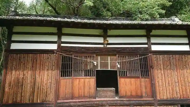 北赤井神社の本殿・本堂