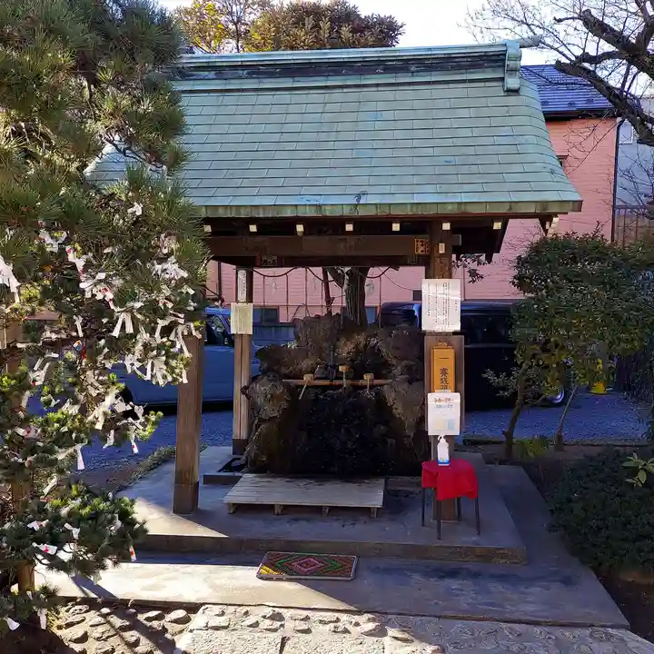 小岩神社の手水舎