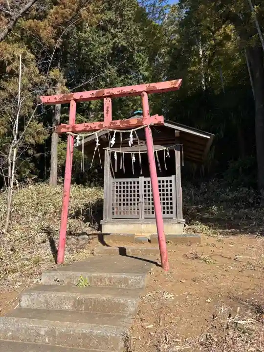 西八朔杉山神社の{uncategorized: "未分類", other: "その他", undefined: "問題あり", building: "その他建物", grave: "お墓", sacred_gate: "鳥居", guardian: "狛犬", statue: "像", buddha: "仏像", history: "歴史", nature: "自然", garden: "庭園", animal: "動物", pagoda: "塔", temizu: "手水舎", mountain_gate: "山門・神門", sanctuary: "本殿・本堂", subordinate: "末社・摂社", art: "芸術", scenery: "景色", jizo: "地蔵", ema: "絵馬", goshuin: "御朱印", omikuji: "おみくじ", items: "授与品その他", amulet: "お守り", goshuincho: "御朱印帳", eats: "食事", festival: "お祭り", votive_dance: "神楽", shichigosan: "七五三参", wedding: "結婚式", experience: "体験その他", initially: "初詣", around: "周辺", anti_infection: "感染症対策"}