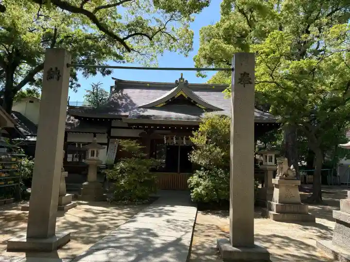 皇大神社の{uncategorized: "未分類", other: "その他", undefined: "問題あり", building: "その他建物", grave: "お墓", sacred_gate: "鳥居", guardian: "狛犬", statue: "像", buddha: "仏像", history: "歴史", nature: "自然", garden: "庭園", animal: "動物", pagoda: "塔", temizu: "手水舎", mountain_gate: "山門・神門", sanctuary: "本殿・本堂", subordinate: "末社・摂社", art: "芸術", scenery: "景色", jizo: "地蔵", ema: "絵馬", goshuin: "御朱印", omikuji: "おみくじ", items: "授与品その他", amulet: "お守り", goshuincho: "御朱印帳", eats: "食事", festival: "お祭り", votive_dance: "神楽", shichigosan: "七五三参", wedding: "結婚式", experience: "体験その他", initially: "初詣", around: "周辺", anti_infection: "感染症対策"}