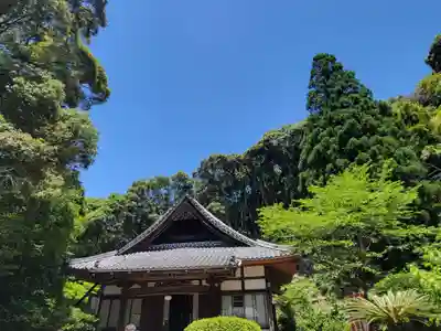 西方寺の本殿・本堂