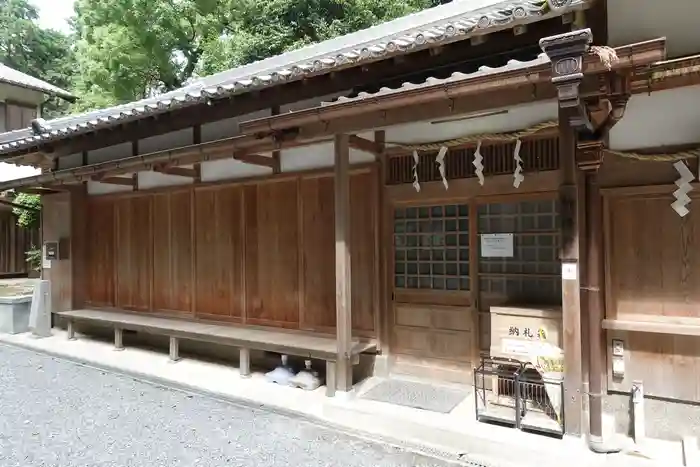 烏帽子形八幡神社の建物その他