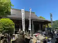 青岸渡寺の本殿・本堂