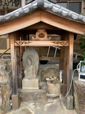 玉宝寺の地蔵