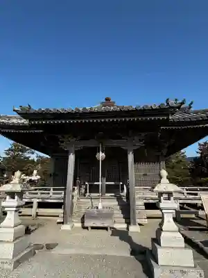 瑞巌寺五大堂の{uncategorized: "未分類", other: "その他", undefined: "問題あり", building: "その他建物", grave: "お墓", sacred_gate: "鳥居", guardian: "狛犬", statue: "像", buddha: "仏像", history: "歴史", nature: "自然", garden: "庭園", animal: "動物", pagoda: "塔", temizu: "手水舎", mountain_gate: "山門・神門", sanctuary: "本殿・本堂", subordinate: "末社・摂社", art: "芸術", scenery: "景色", jizo: "地蔵", ema: "絵馬", goshuin: "御朱印", omikuji: "おみくじ", items: "授与品その他", amulet: "お守り", goshuincho: "御朱印帳", eats: "食事", festival: "お祭り", votive_dance: "神楽", shichigosan: "七五三参", wedding: "結婚式", experience: "体験その他", initially: "初詣", around: "周辺", anti_infection: "感染症対策"}
