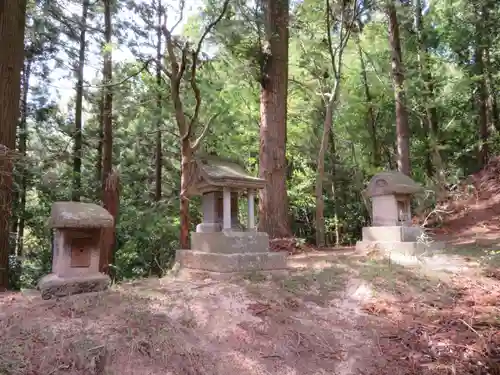 神明神社の末社